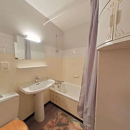 4 Personnes Avec Balcon Ensoleille Au Chinaillon - Fr-1-241-24 *